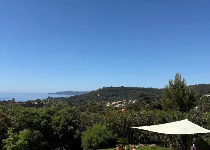 Maison Vue Sur Les Iles D'or * Le Lavandou